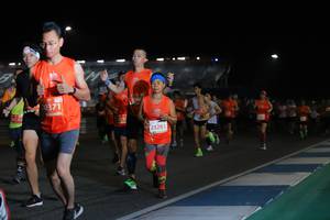 BIB: 2060, 0371, 20130, 2235, 23281
                            <button type="button" onclick="openModal(11440835)" class="btn btn-primary btn-sm float-right btn-popup" data-toggle="modal" data-target=".modal-high-quality">
                        <i class="fas fa-shopping-cart"></i> Add to Cart
                    </button>
                                            <button type="button" onclick="isThisMe(11440835, true)" class="btn btn-success btn-sm float-right btn-popup btn-isme hidden" data-toggle="tooltip" data-placement="bottom" title="นี่คือรูปของคุณใช่ไหม คลิกที่นี่เพื่อเอาเข้าอัลบั้ม">
                        <i class="fas fa-plus"></i> Add to album
                    </button>
                    <button type="button" onclick="isThisMe(11440835, false)" class="btn btn-warning btn-sm float-right btn-popup btn-isnotme hidden">
                        <i class="fas fa-ban"></i> Remove from album
                    </button>